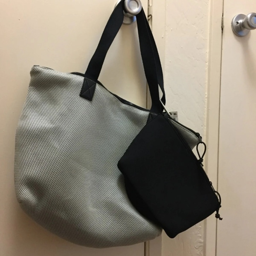 Ideology Tote with Detachable Pouch black gray